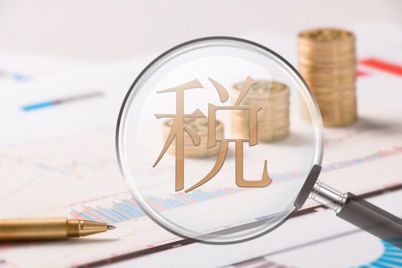 公司给员工无偿提供宿舍，有什么涉税事项？